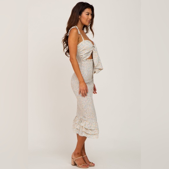 Blue Floral Front Tie Cutout Smocked Midi Dress New Size Small - Picture 7 of 9